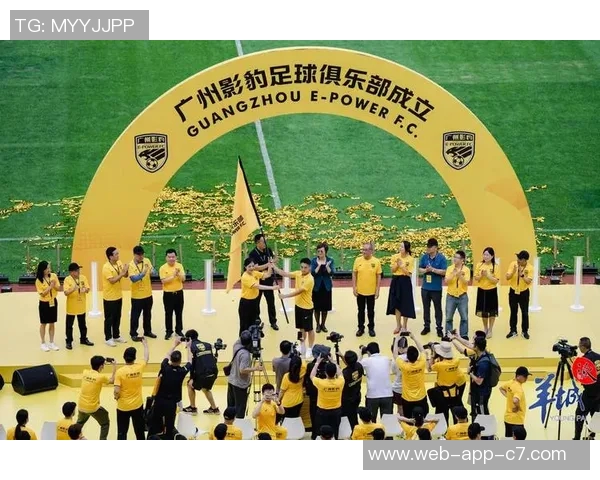 足球经纪人李峰的成功之路与中国足球的未来展望